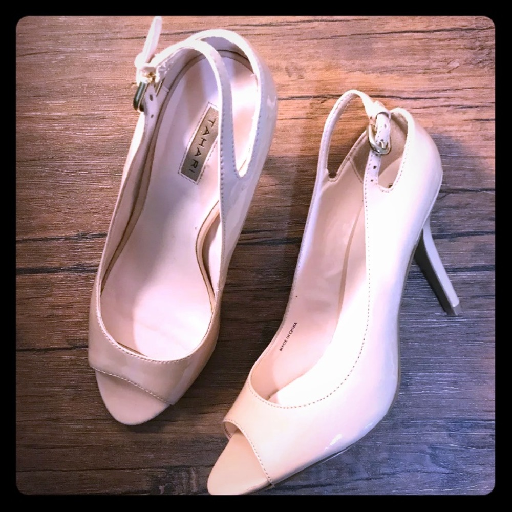 Tahari shoes high heels 8,5 sz